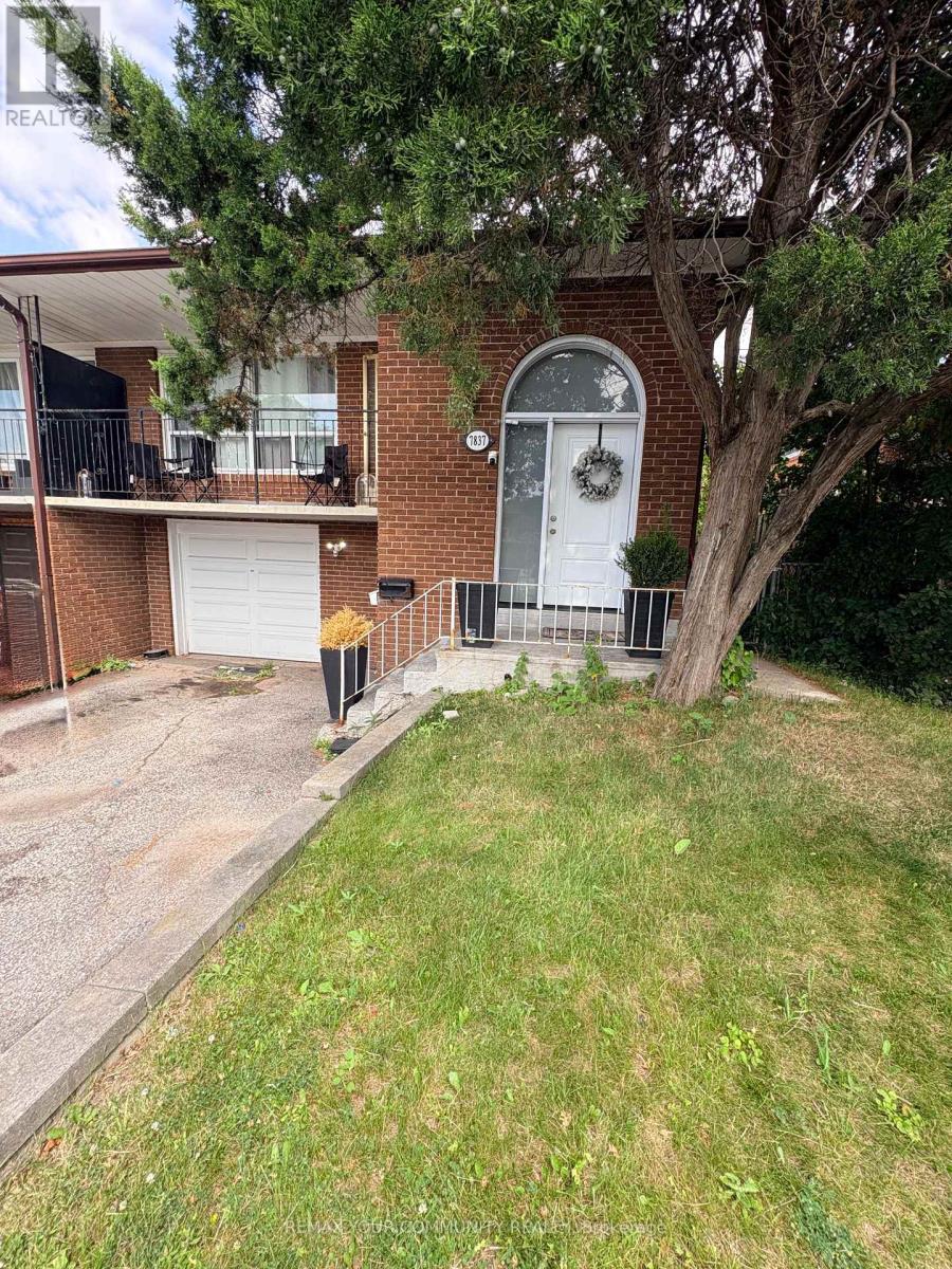 Photo 1 of 15 — BASEMENT - 7837 MARTIN GROVE ROAD Unit Basement, Vaughan (West Woodbridge), ON L4L2C8