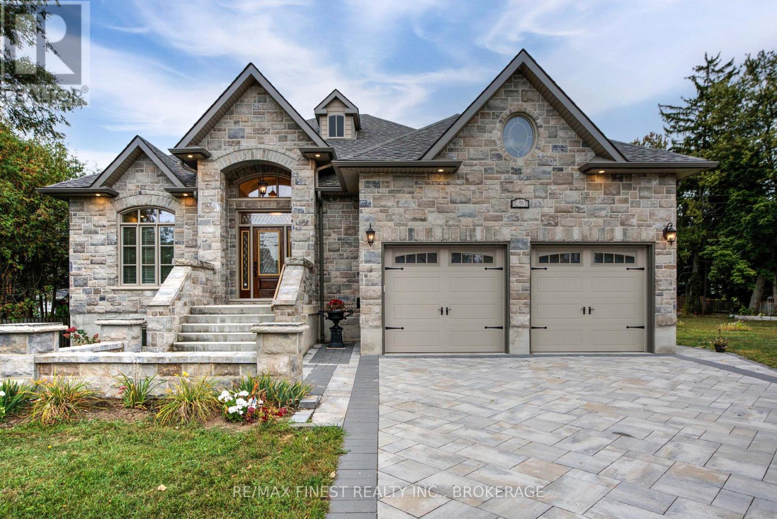 43 CRERAR BOULEVARD