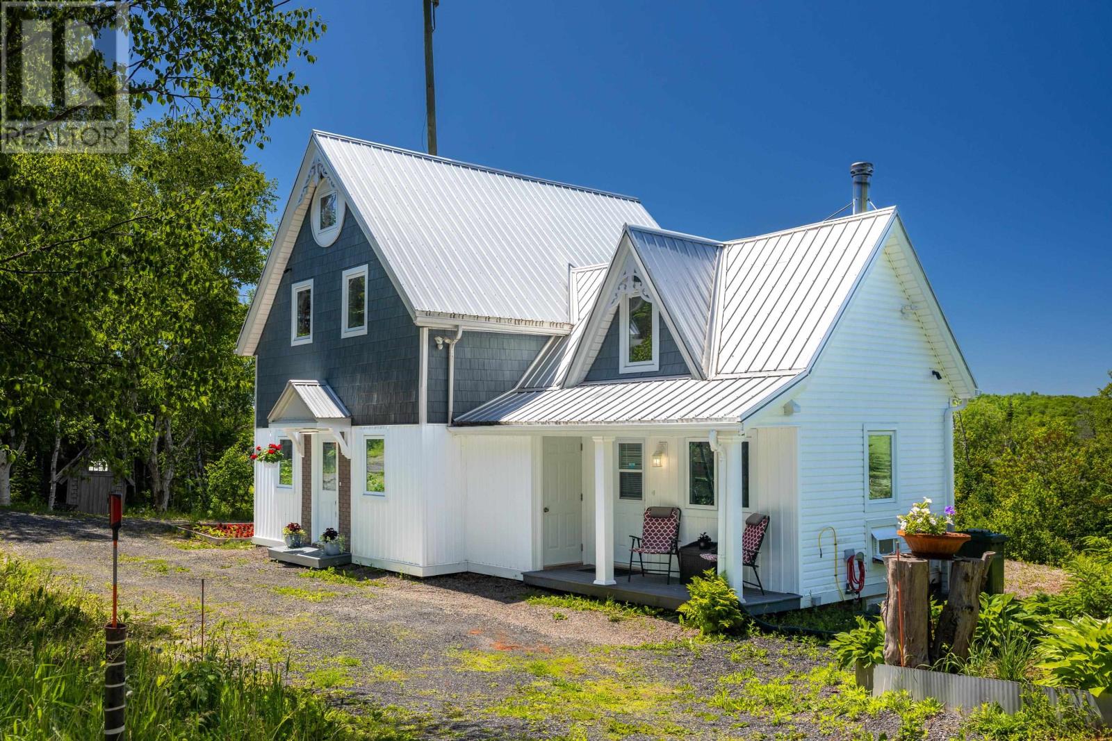 Photo 1 of 45 — 499 South Melville Road, South Melville, PE C0A1C0