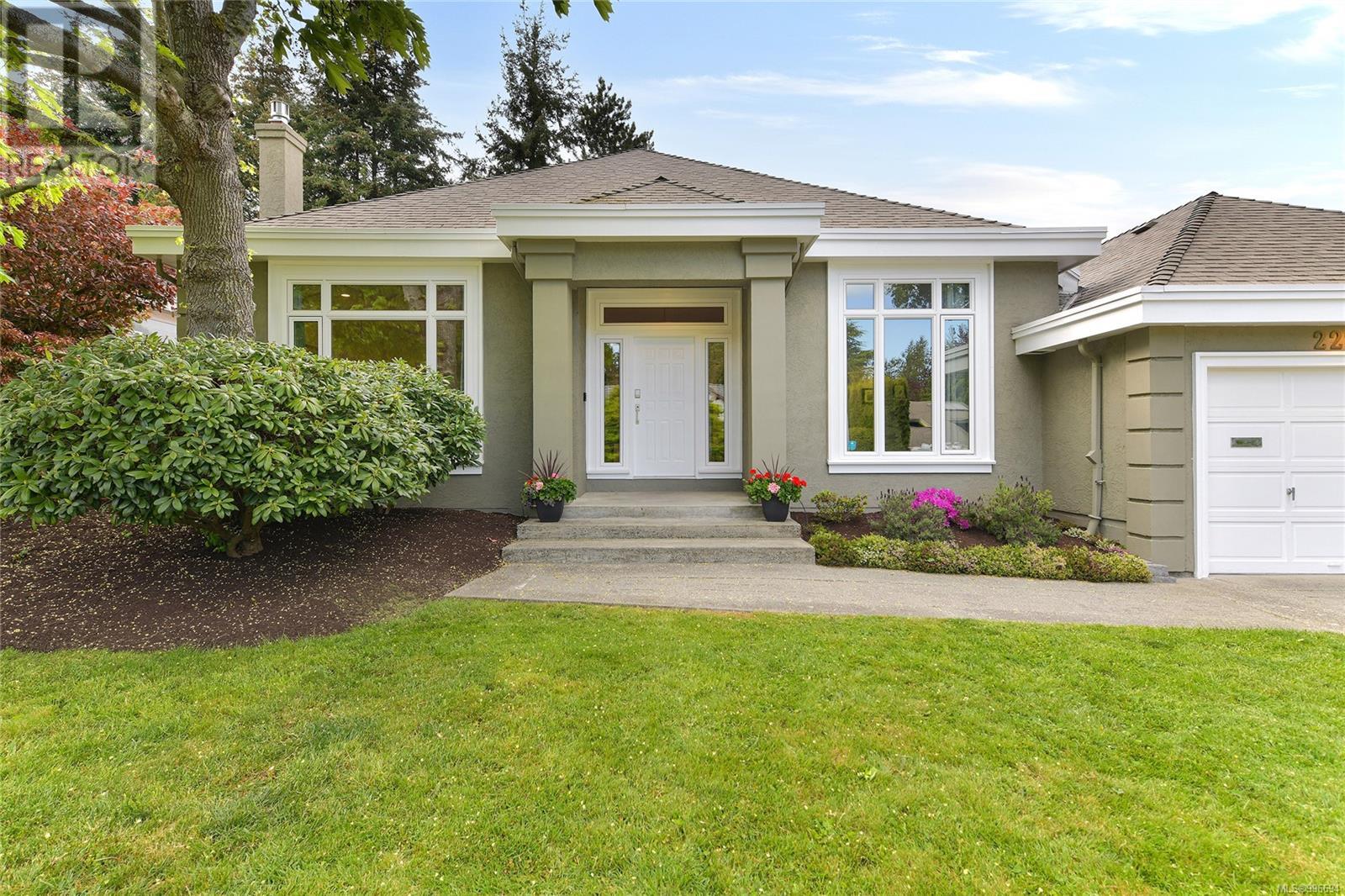 2299 Greenlands Rd