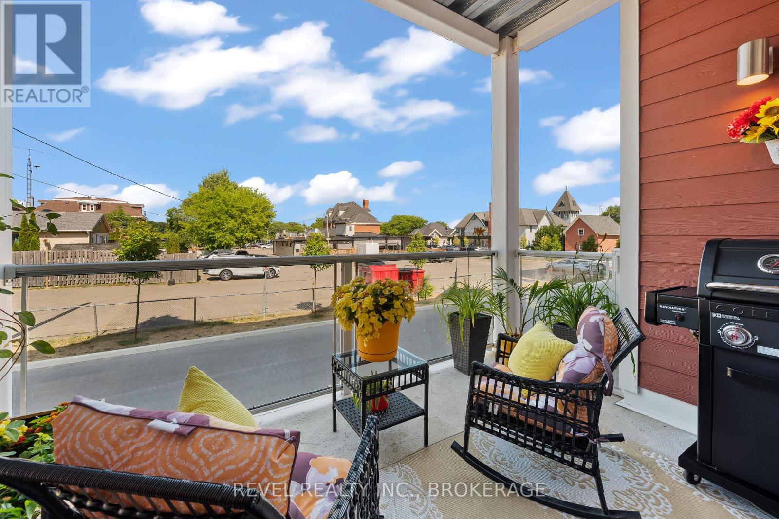 14 - 130 WATER STREET E