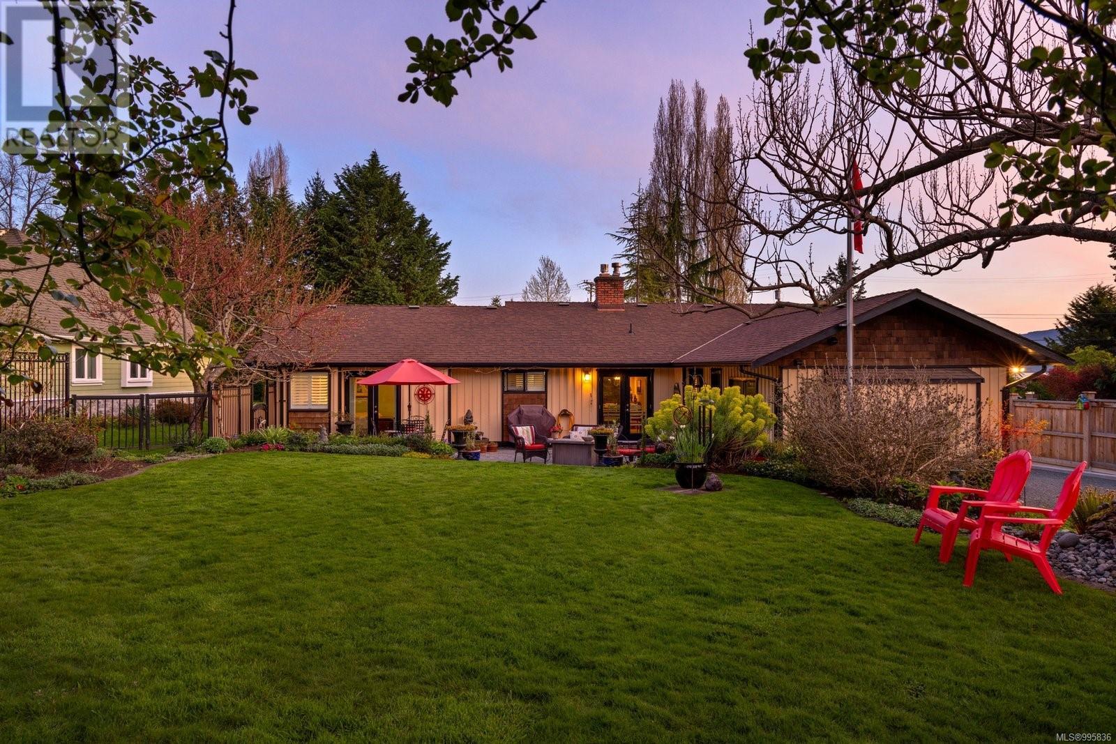 10807 Madrona Dr