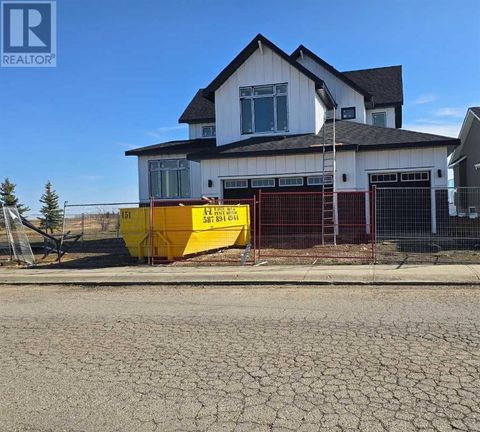 517 Muirfield Crescent Lyalta AB T0J1Y1