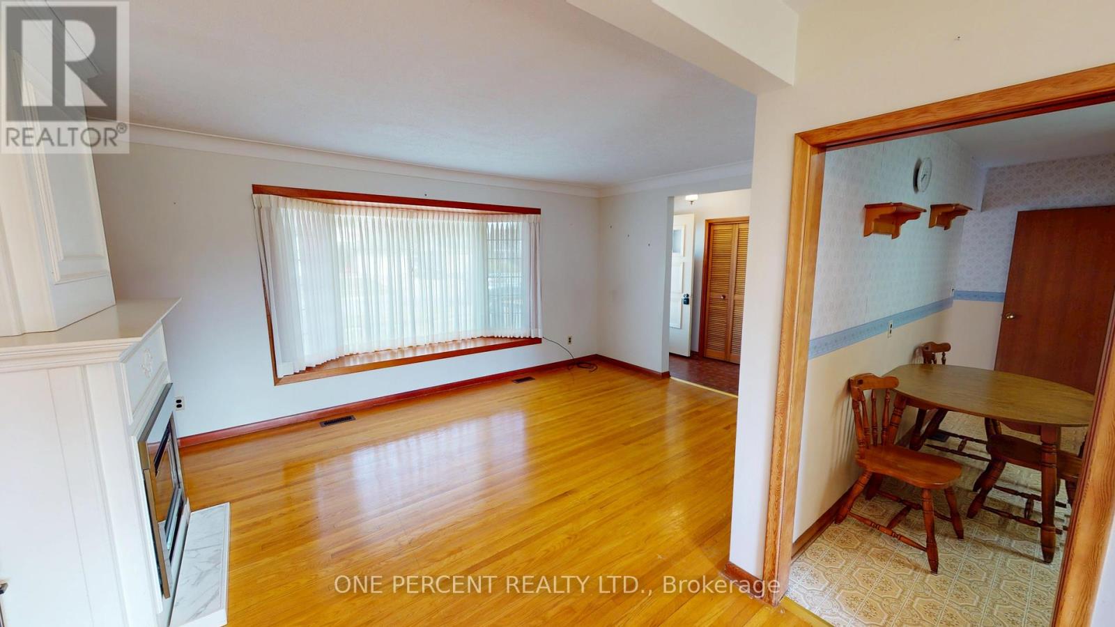 4607 QUEENSWAY GARDENS