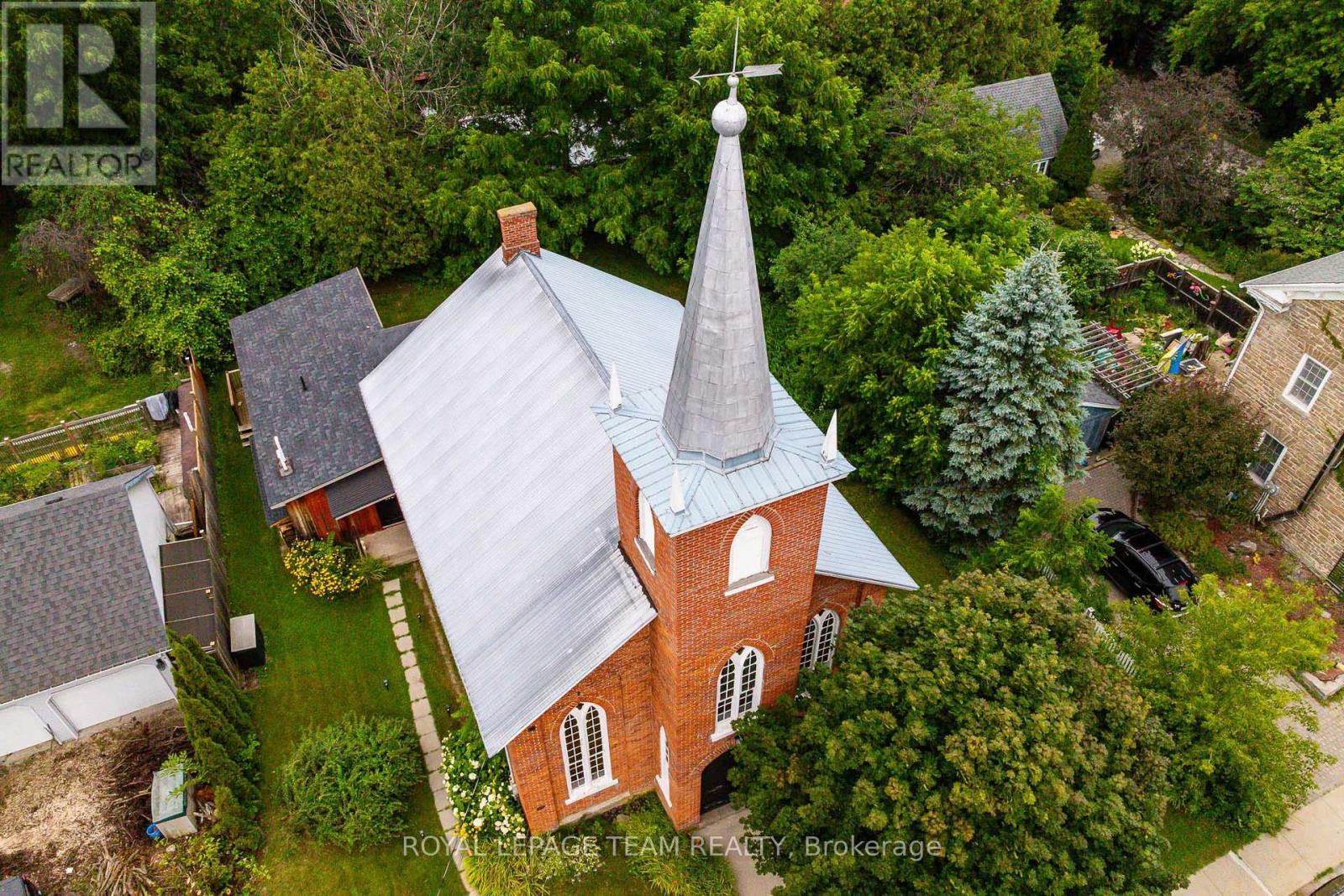618 ST. LAWRENCE STREET