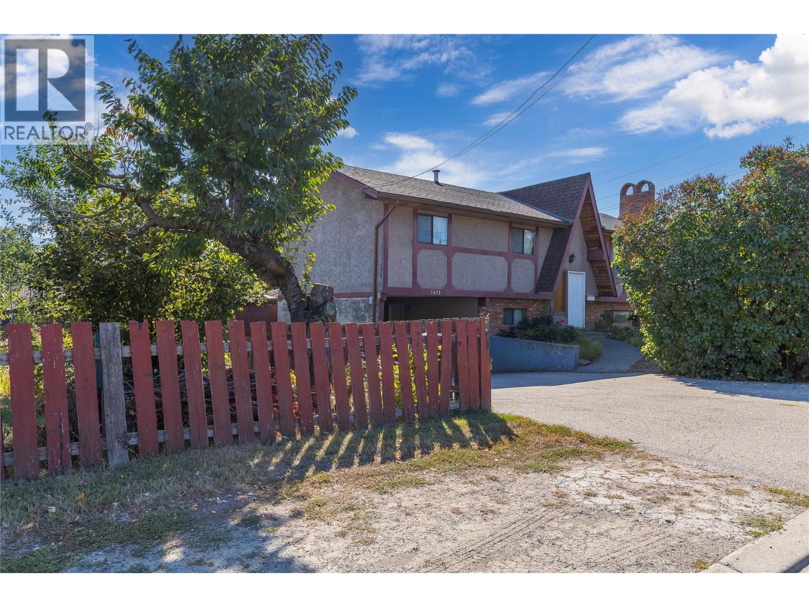 1472 25 Avenue Lot# 10