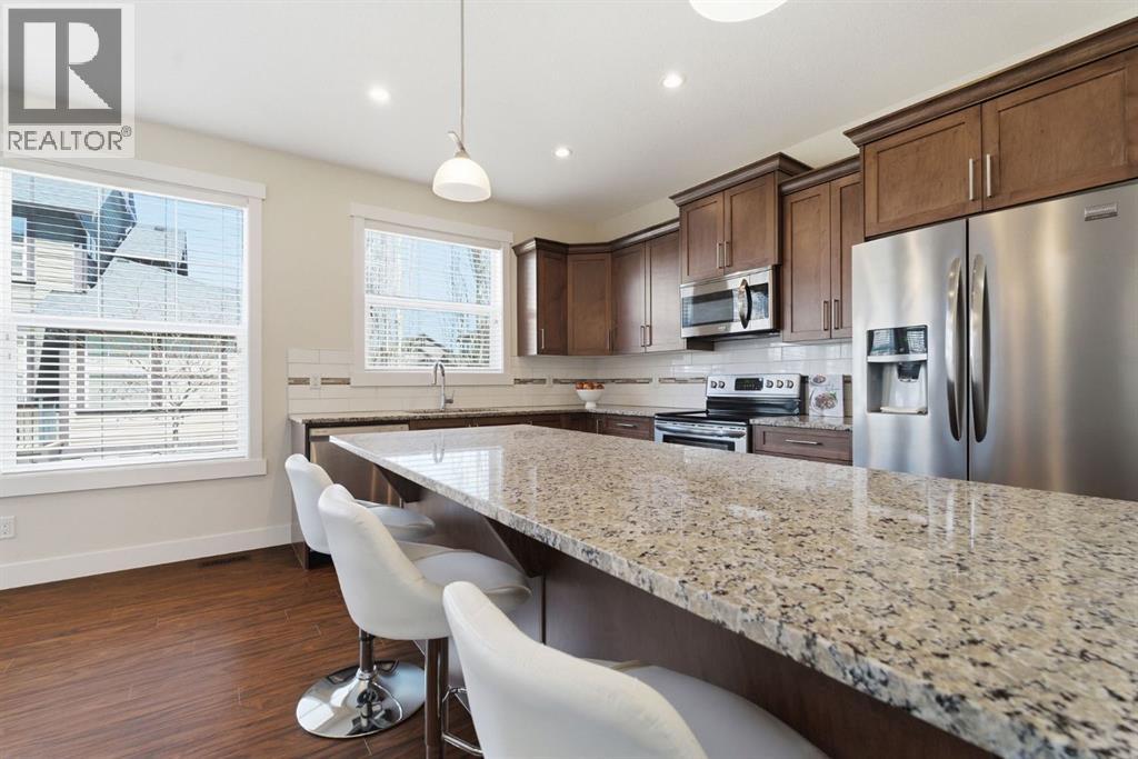 403, 110 Coopers Common SW