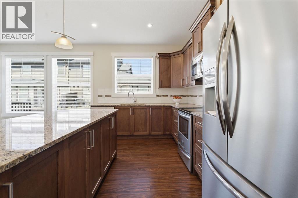 403, 110 Coopers Common SW