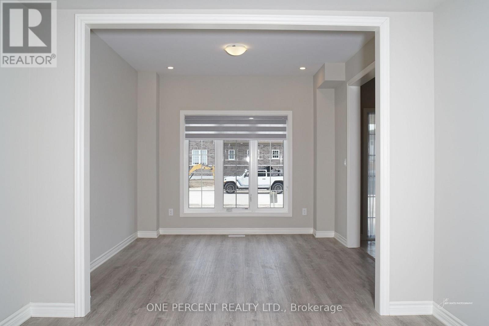 242 SPRINGFIELD CRESCENT