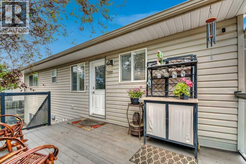 1924 Strathcona Terrace