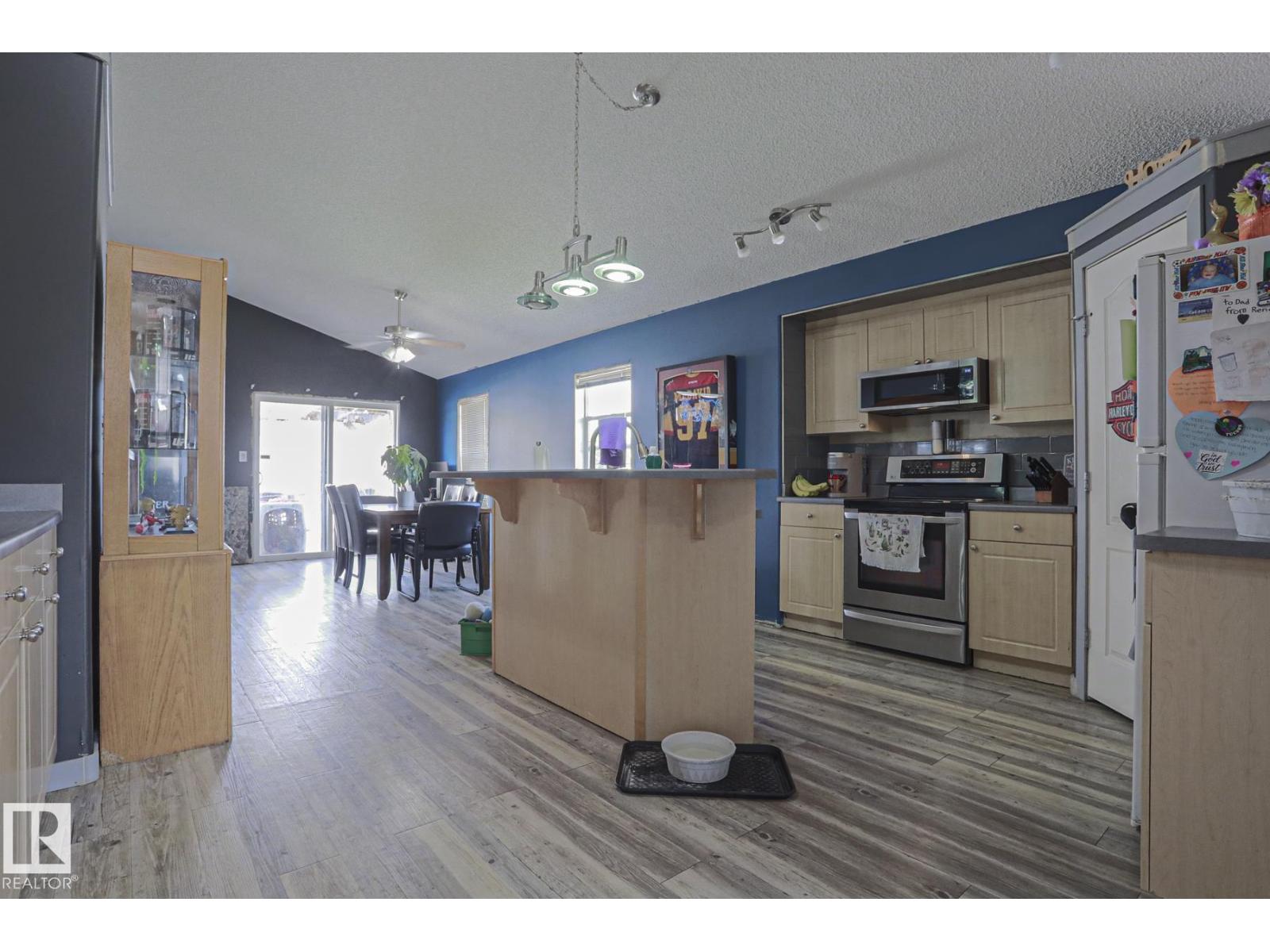 4506 154 AV NW