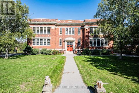 39 PINE STREET N Port Hope ON L1A3G5