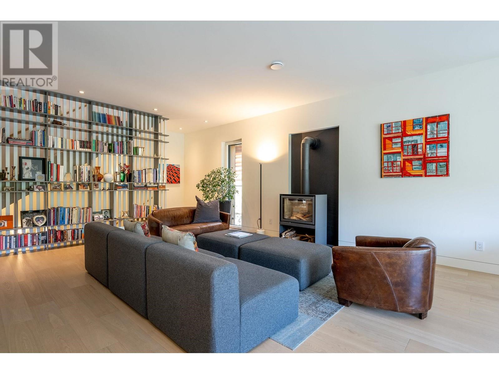 6187 EAGLE DRIVE