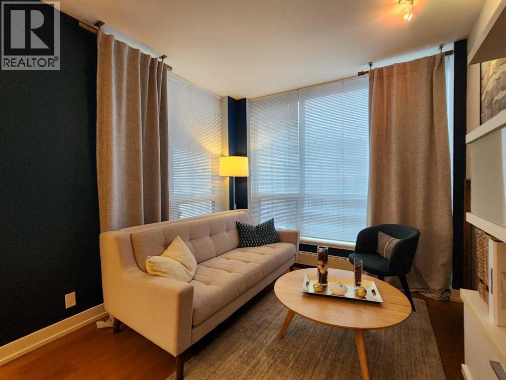 1725, 222 RIVERFRONT Avenue SW