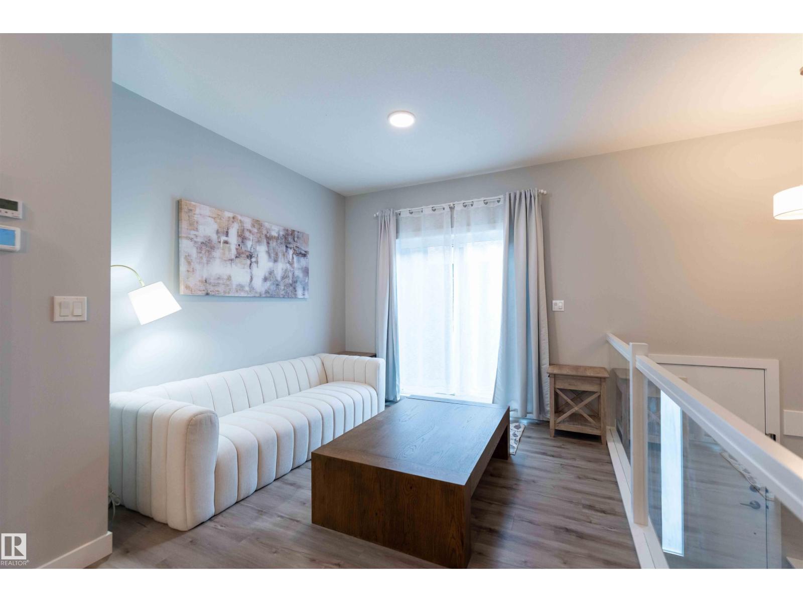 ##21 1729 KEENE CR SW