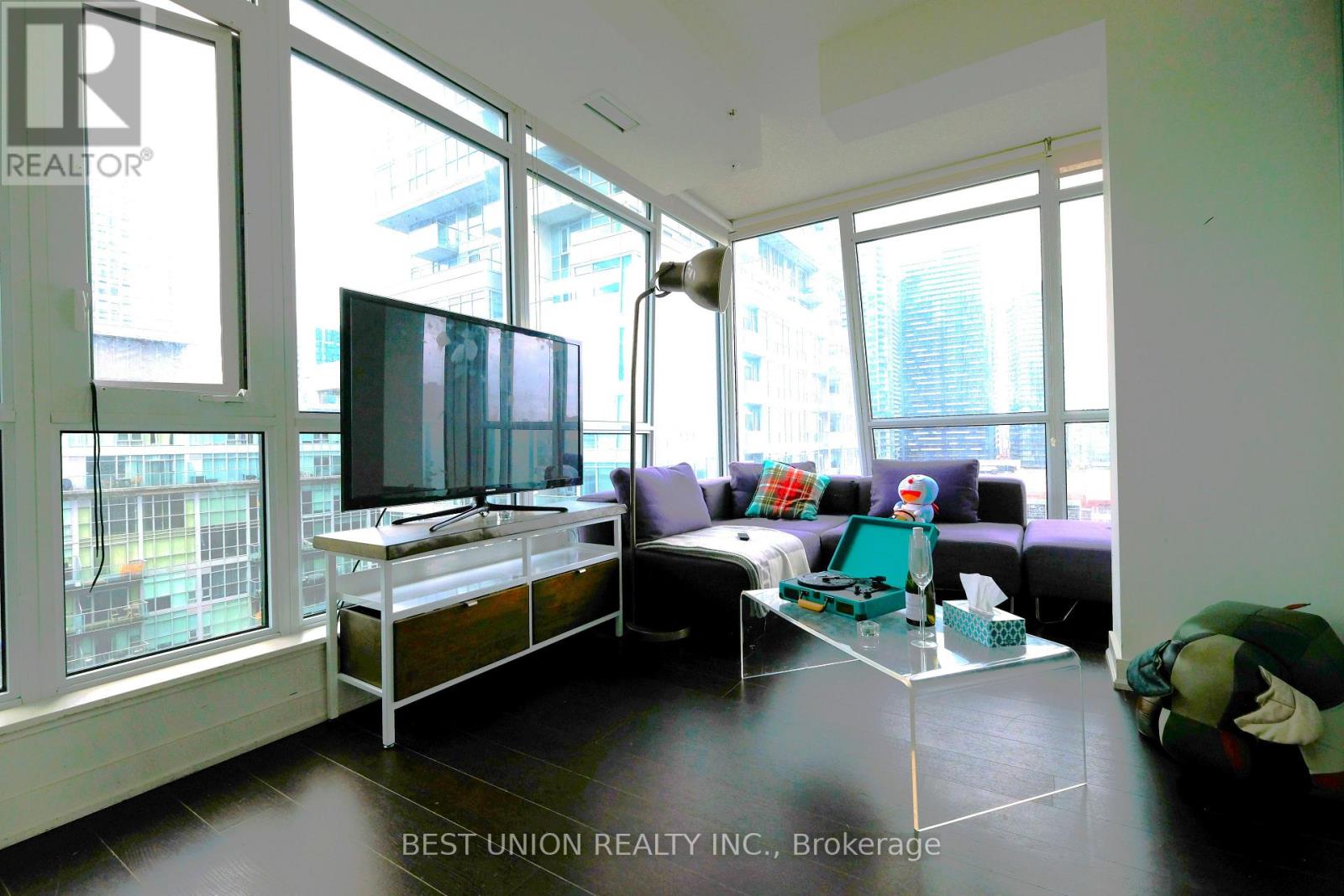 1407 - 199 RICHMOND STREET W