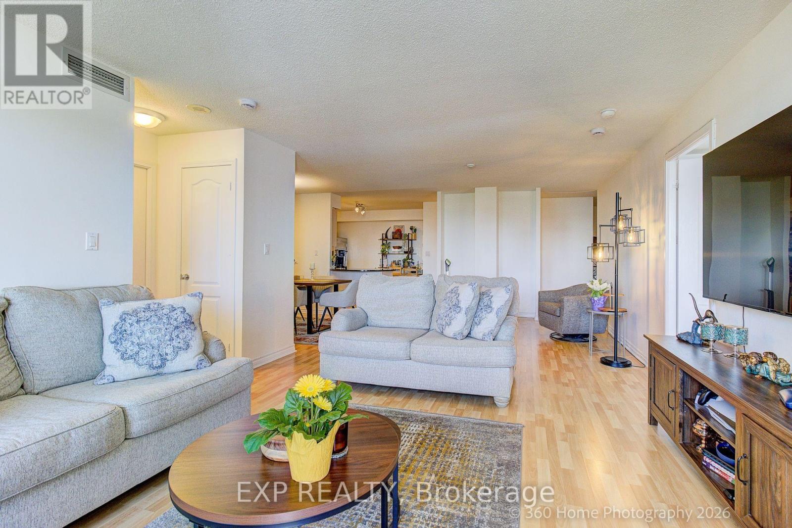 1705 - 8 REAN DRIVE