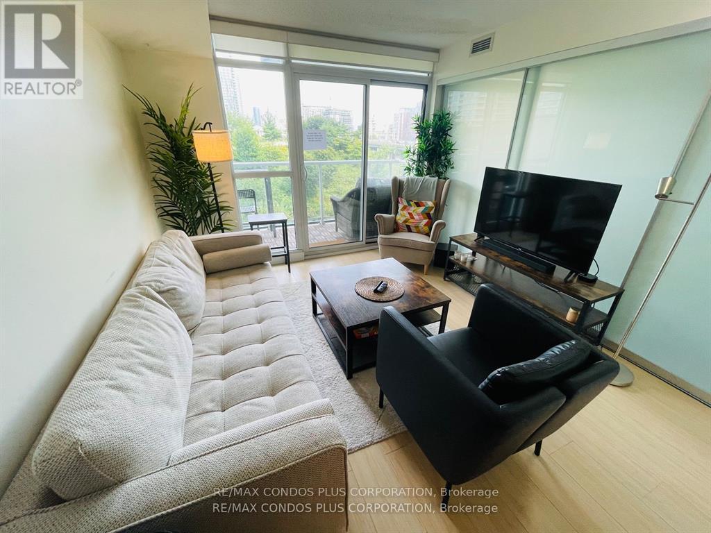 502 - 75 QUEENS WHARF ROAD