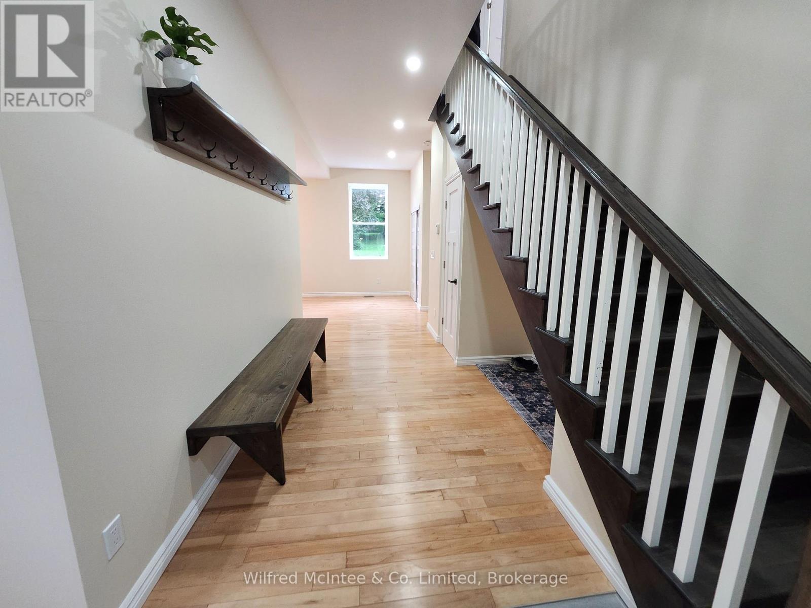36 BROWNLEE STREET S