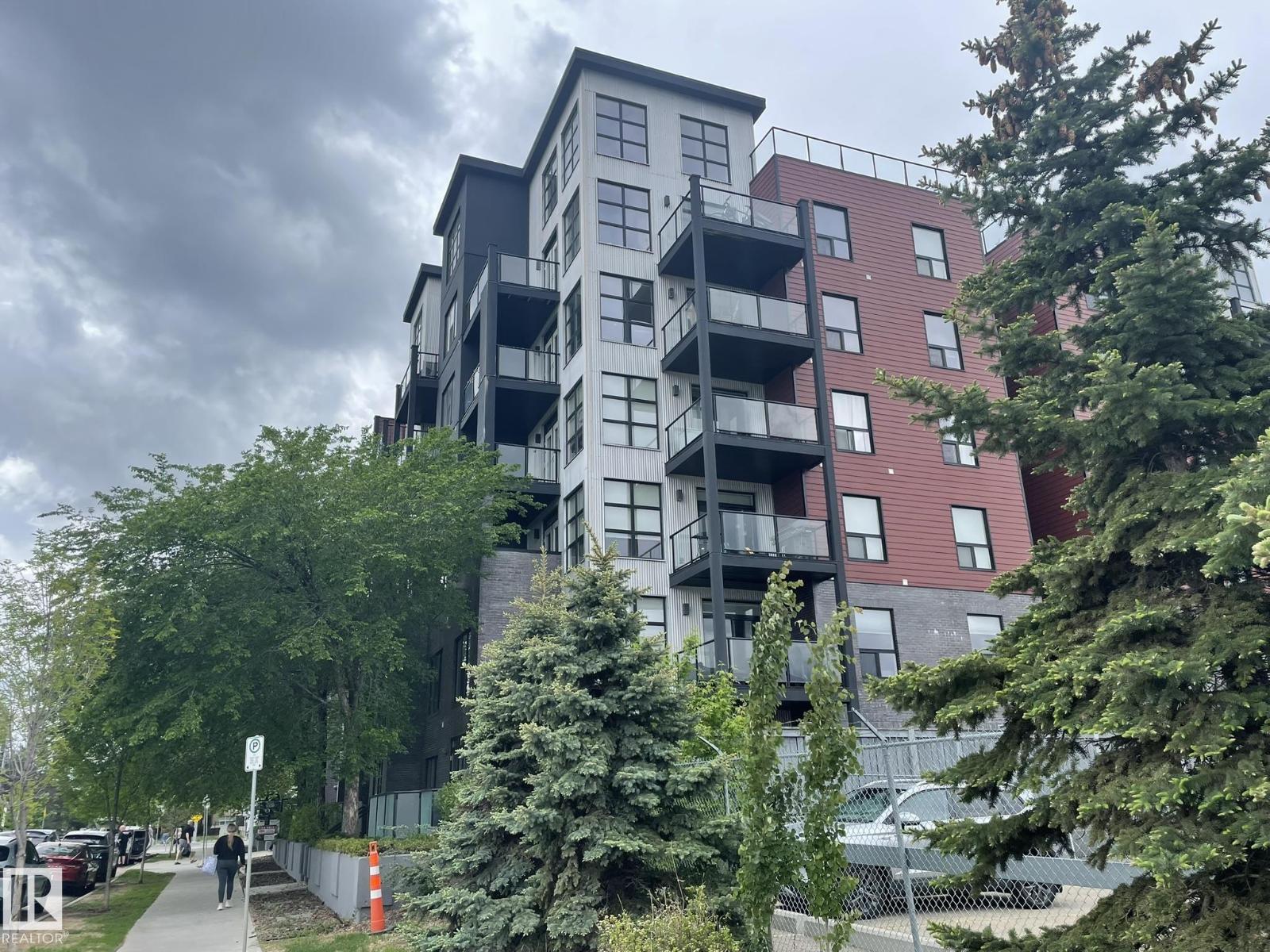 #504 10518 113 ST NW