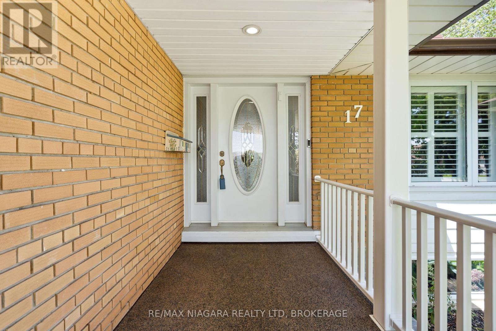 17 SHEBA CRESCENT