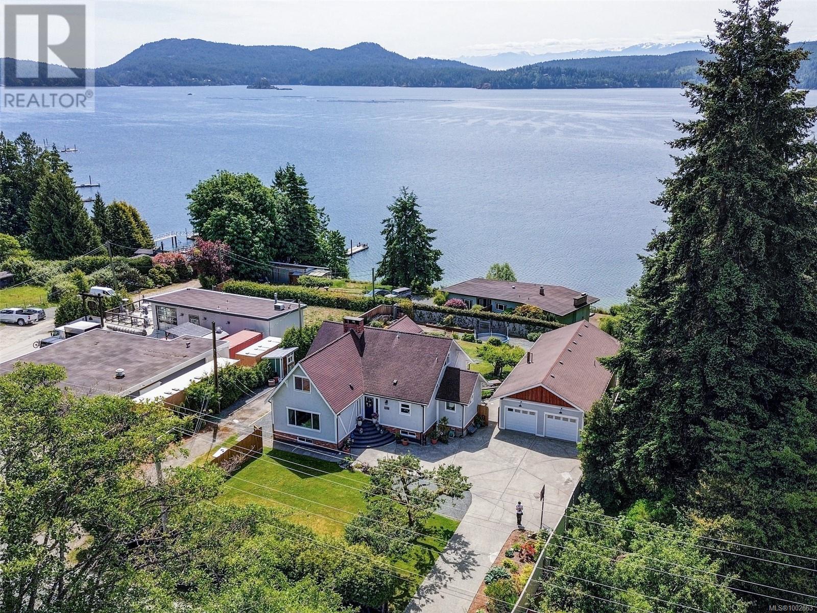 5877 Sooke Rd