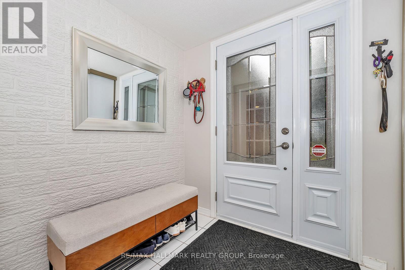 1850 THORNECREST STREET