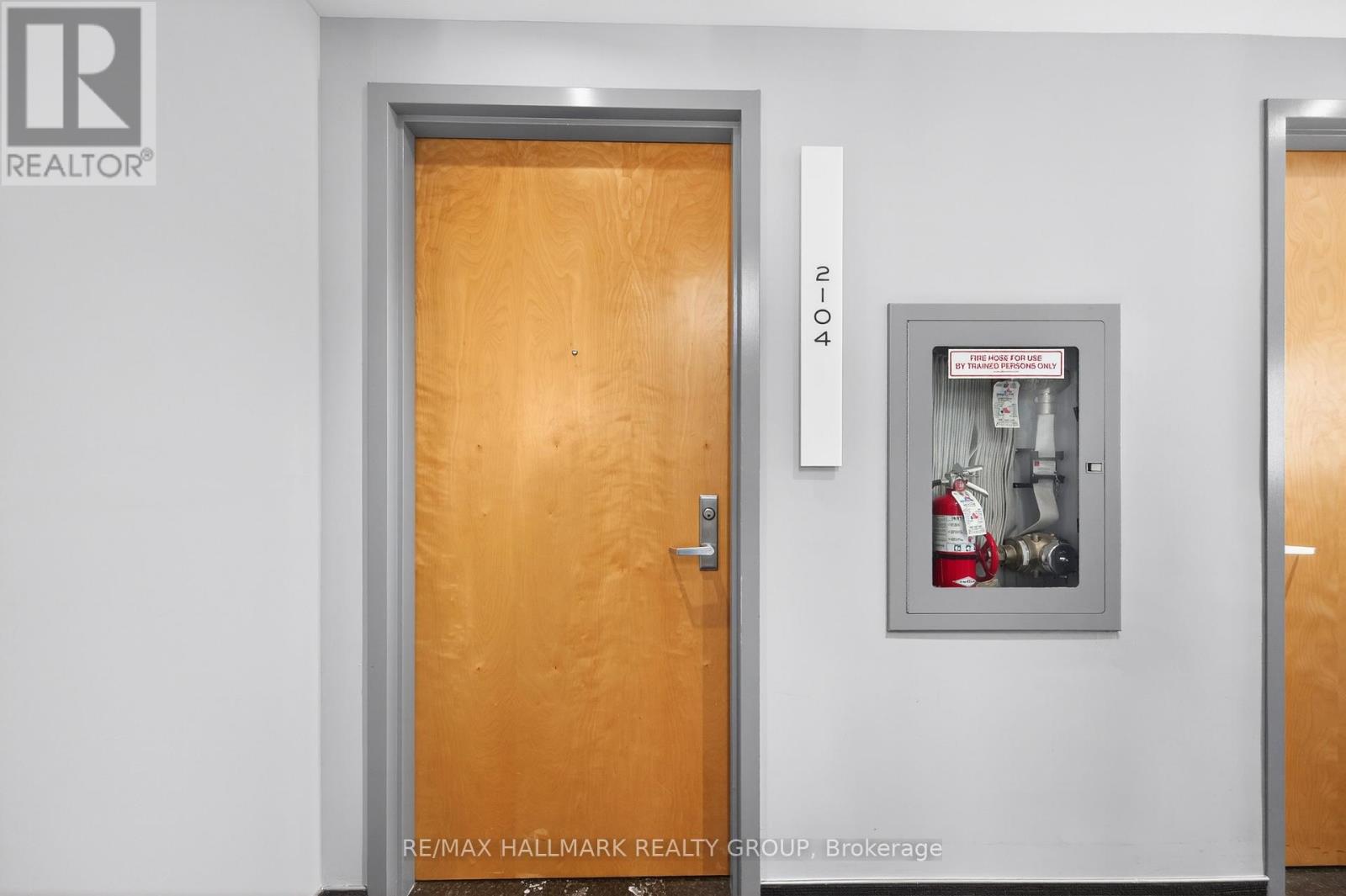 2104 - 179 METCALFE STREET