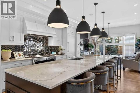 4215 16A Street SW Calgary AB T2T4L3