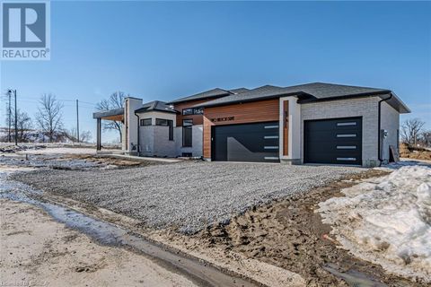 2 HUDSON Drive Brantford ON N3T0V6