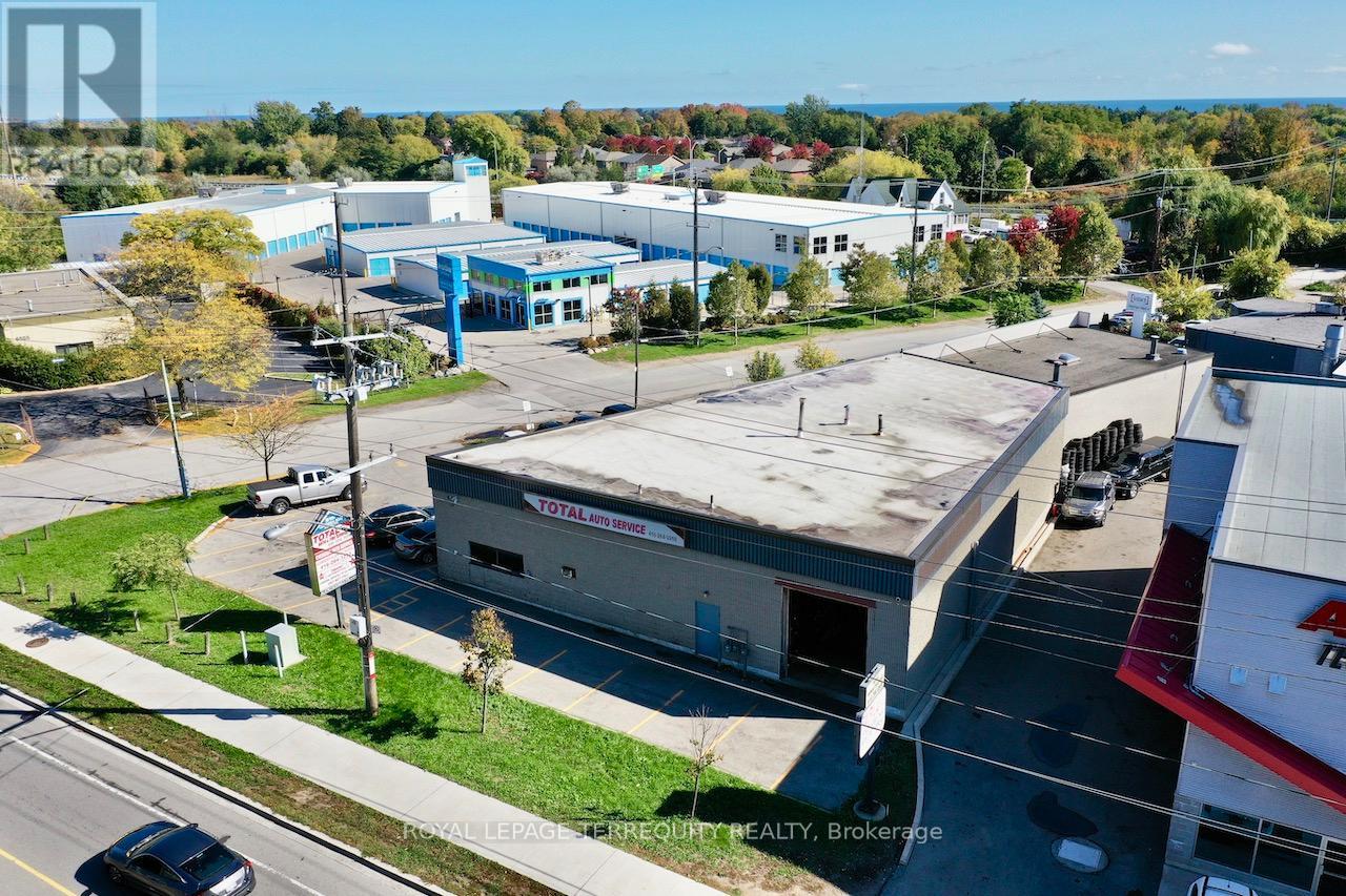 1 - 518 CENTENNIAL ROAD N