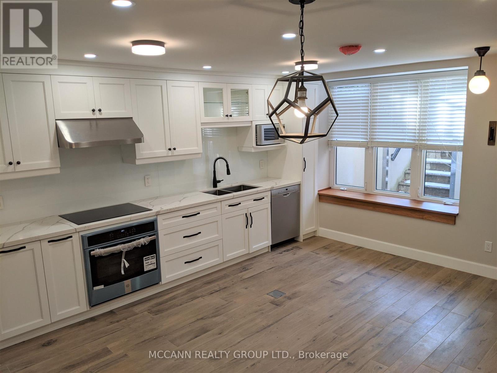 UNIT 3 - 93 DUNN AVENUE