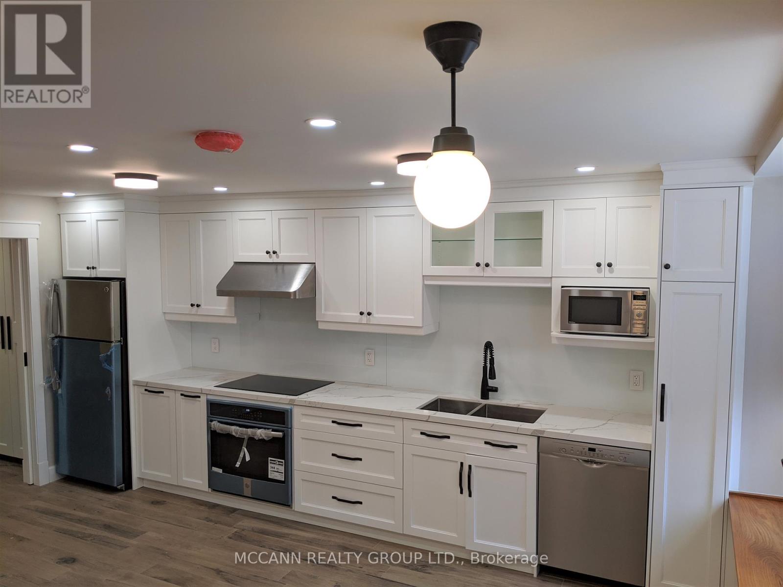 UNIT 3 - 93 DUNN AVENUE
