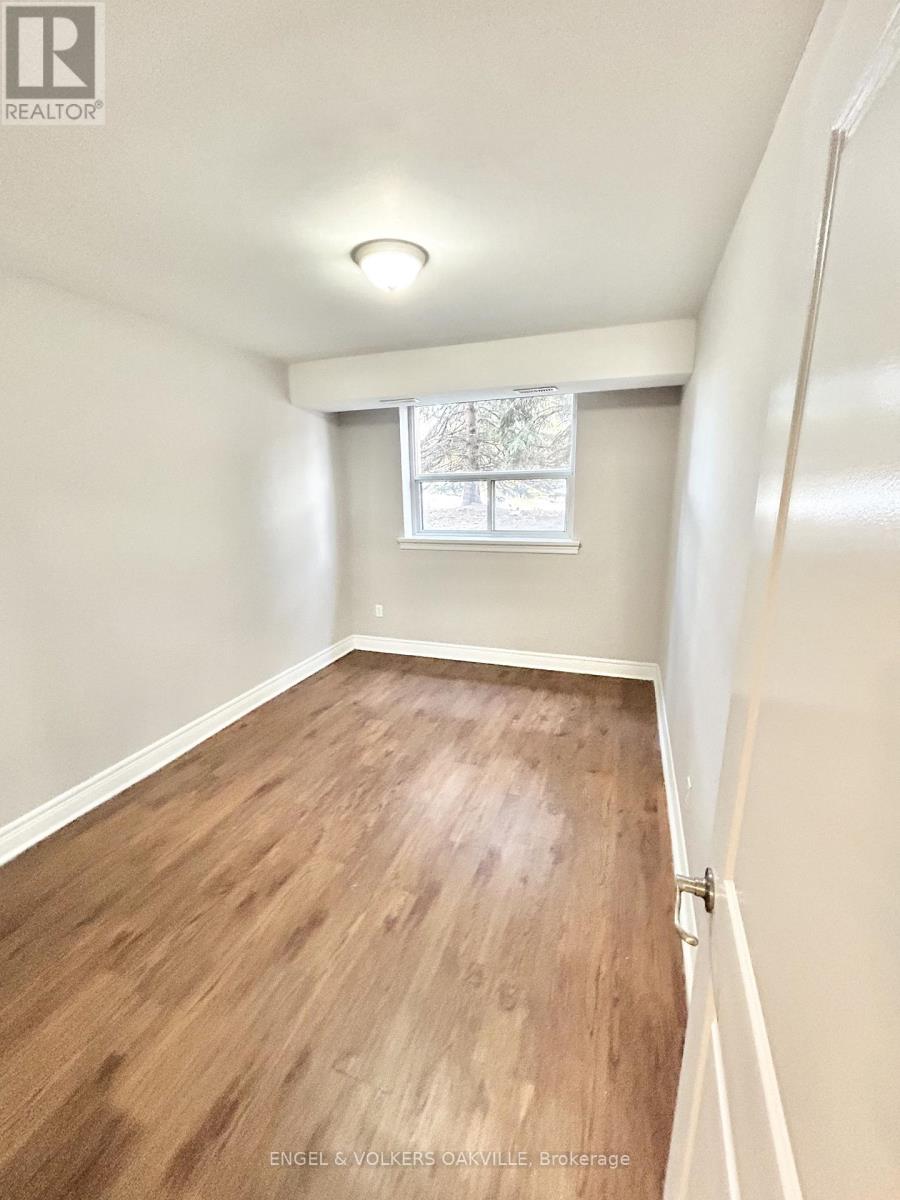 32 - 90 TWENTY FIFTH STREET