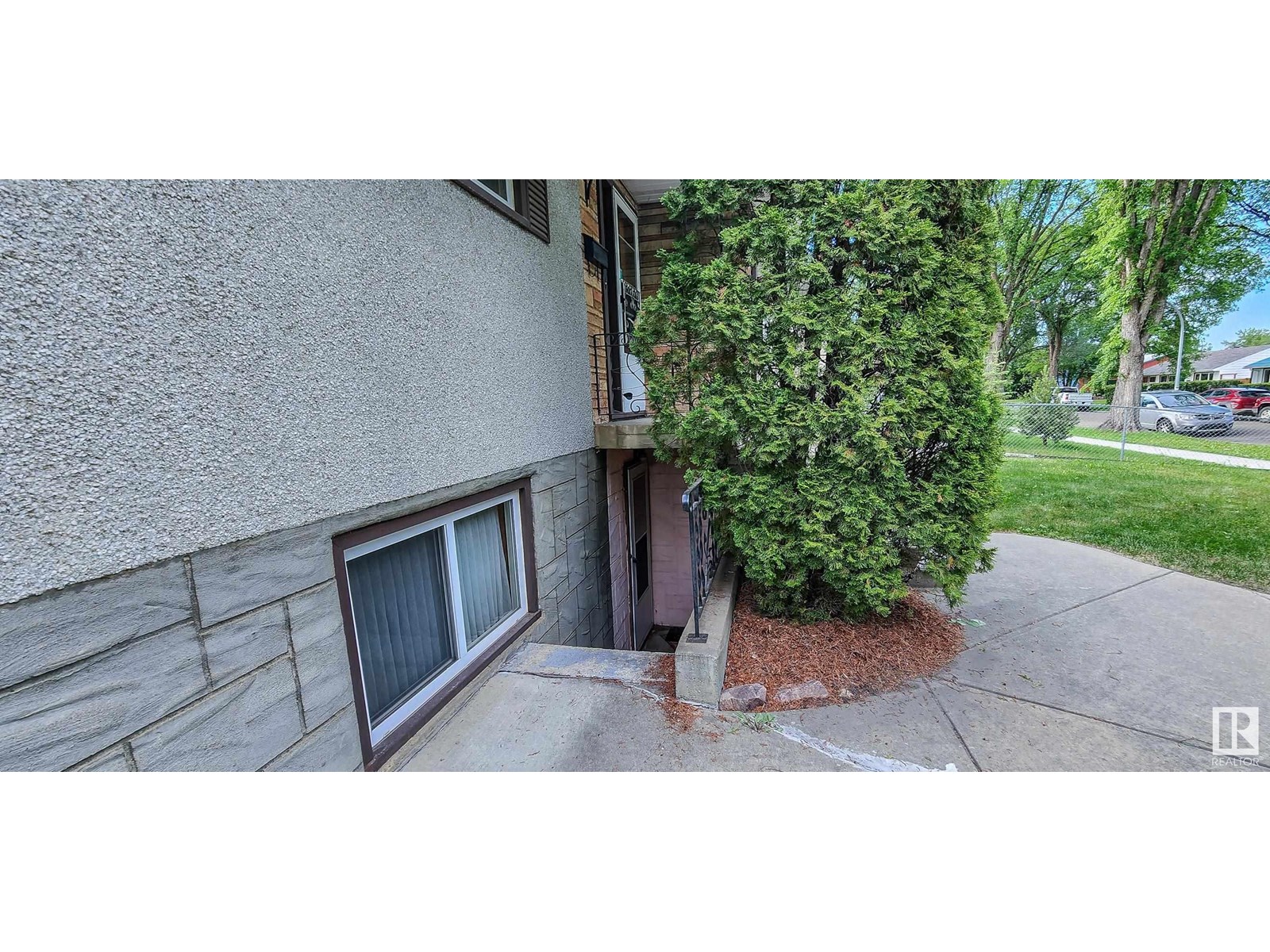 12908 104 ST NW