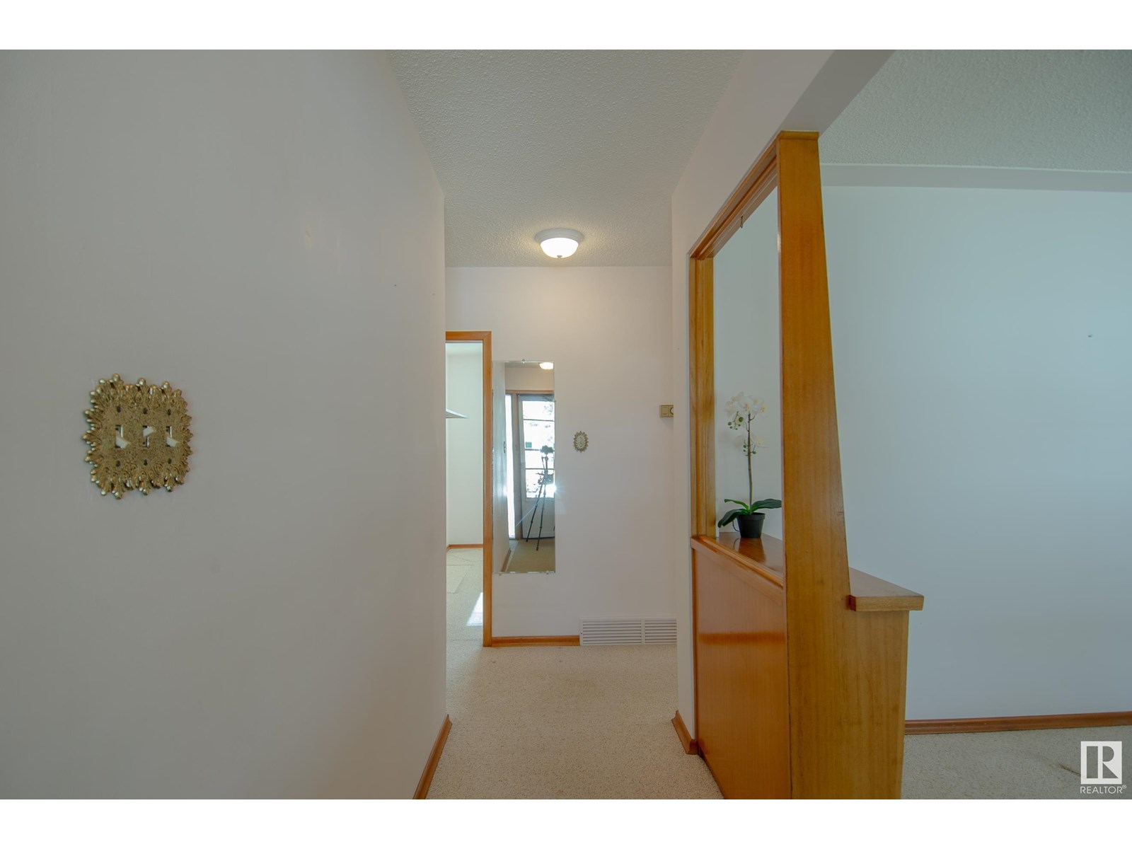 12908 104 ST NW