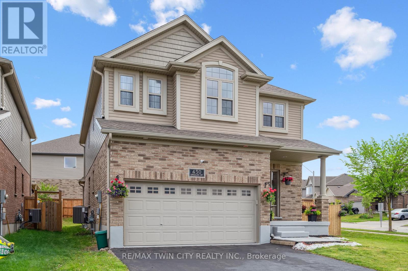 450 APPLEGATE COURT