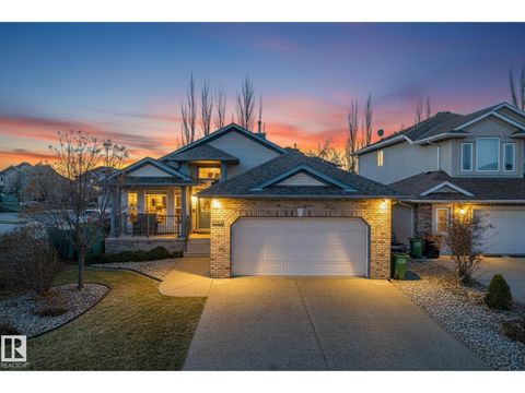 20756 90 AV NW Edmonton AB T5T1T4