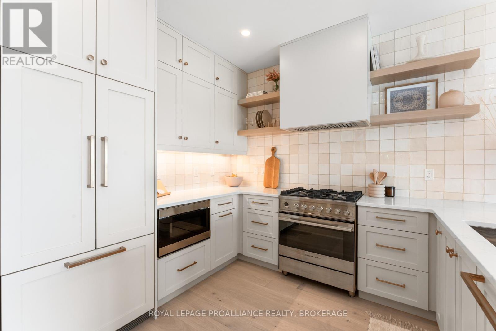 618 - 129B SOUTH STREET