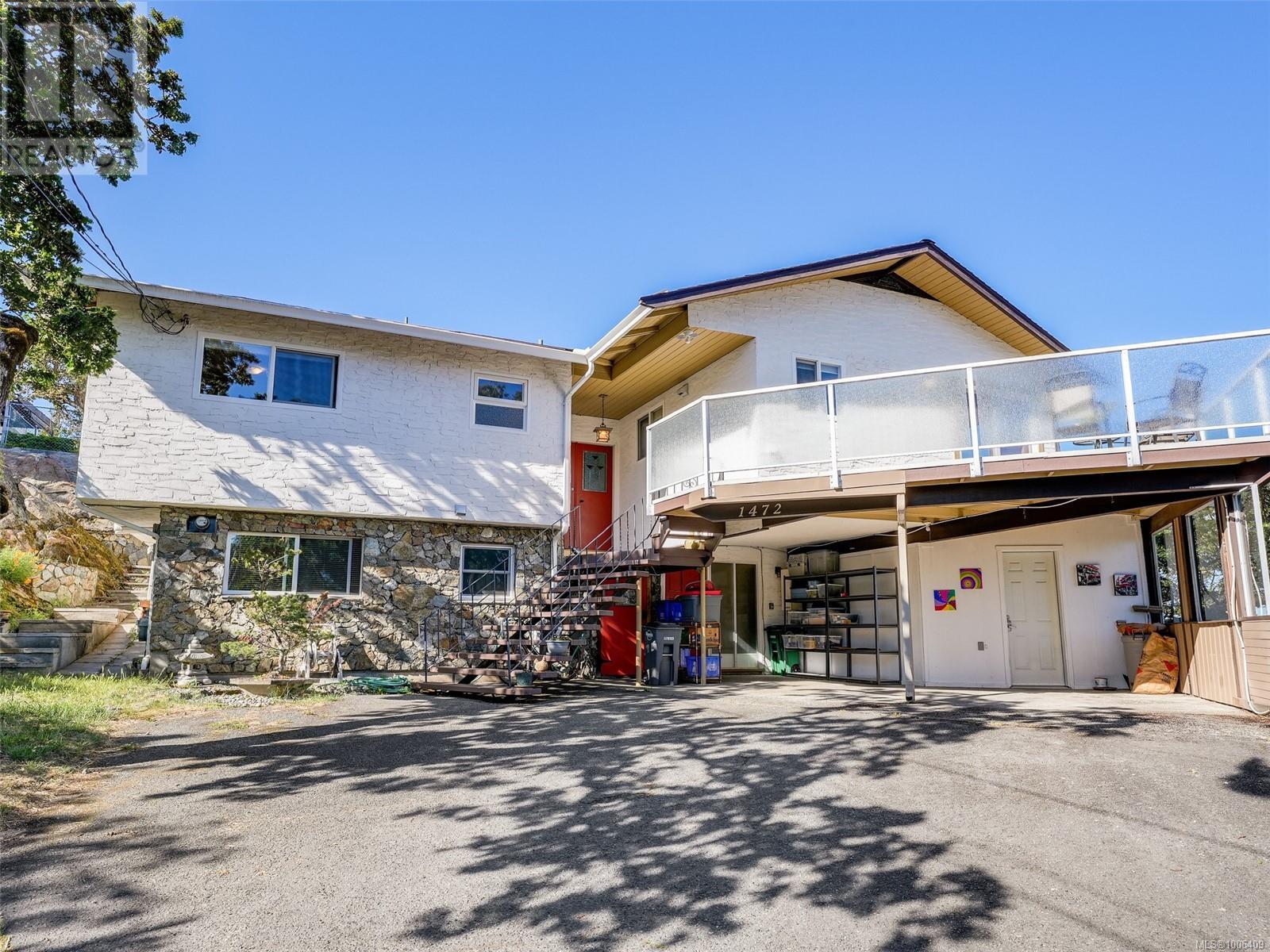 1472 Banff Pl