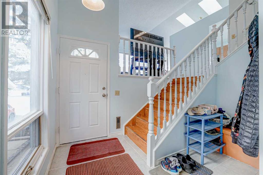 228 Sanderling Place NW