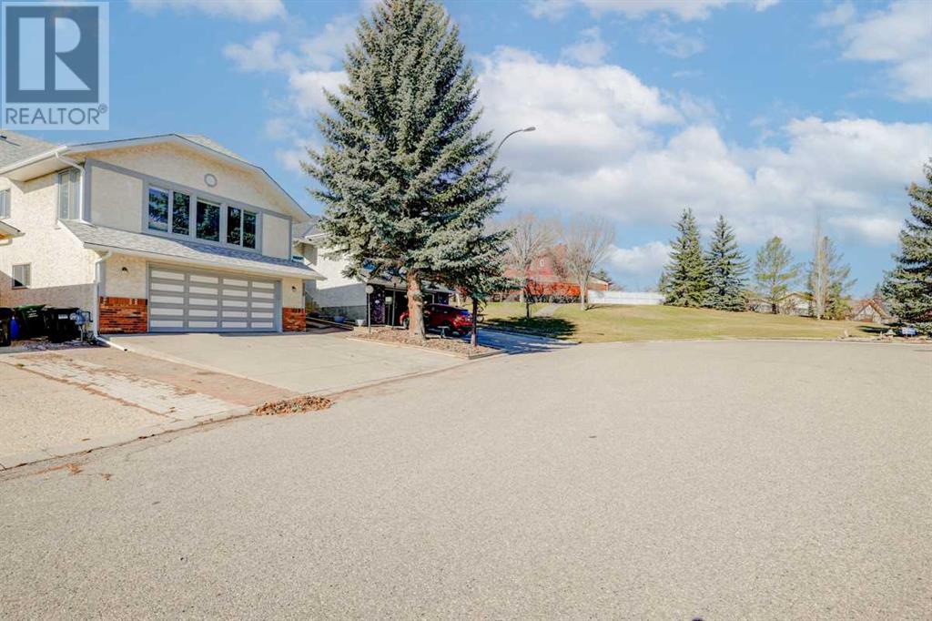 228 Sanderling Place NW