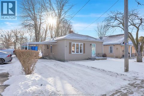 24 Regent STREET Blenheim ON N0P1A0