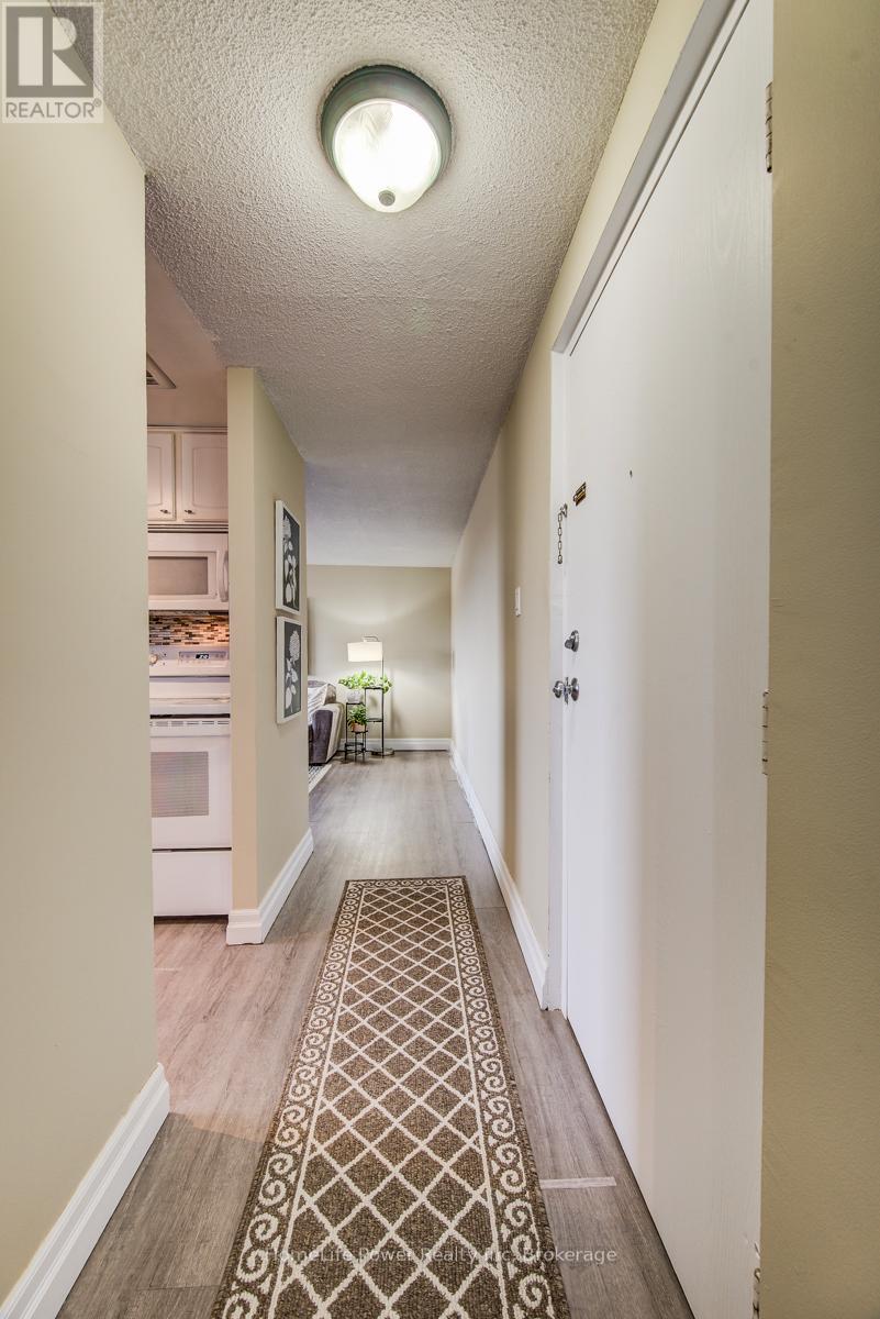 303 - 4 AVALON PLACE
