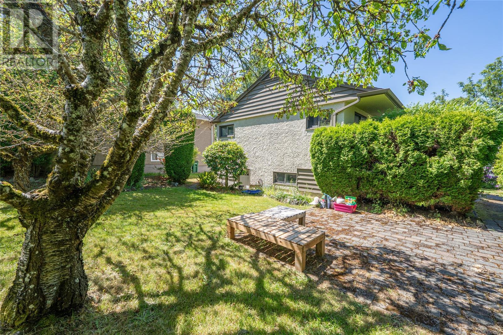 3917 Braefoot Pl