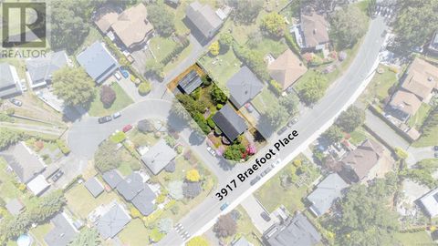 3917 Braefoot Pl Saanich BC V9B2X8