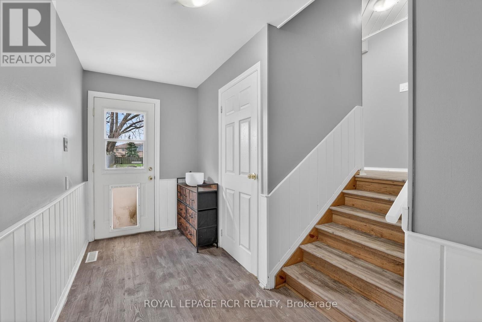 296 WHITEHEAD CRESCENT