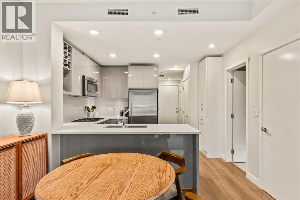 206, 301 10 Street NW