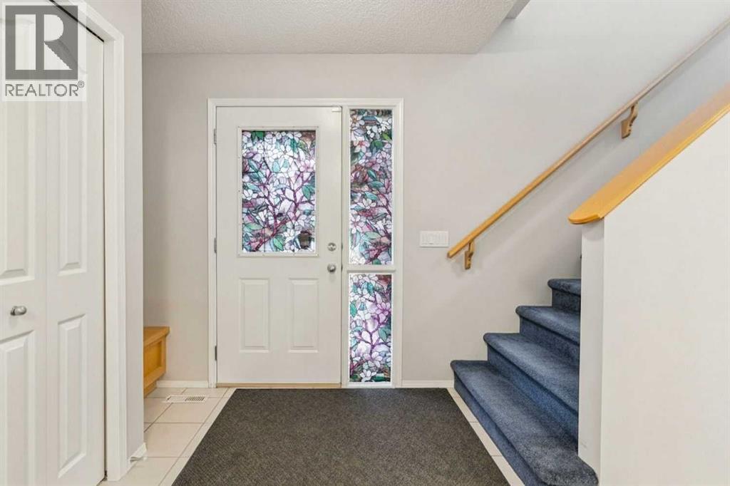 146 Everwillow Close SW