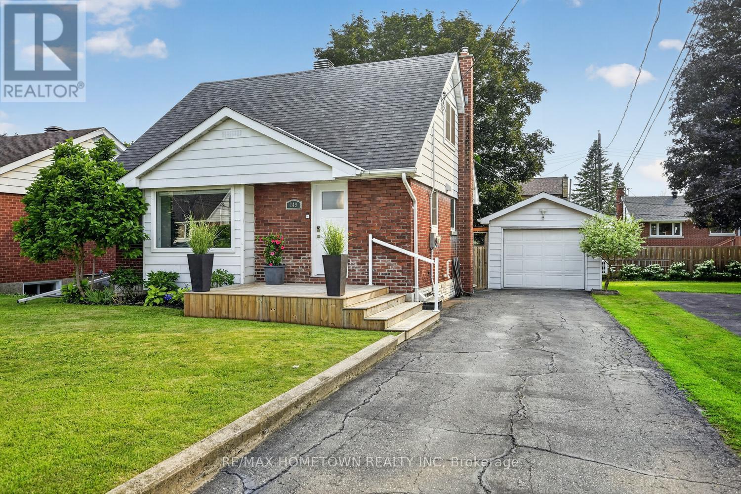 Photo 1 of 42 — 749 DUKE STREET, Prescott, ON K0E1T0